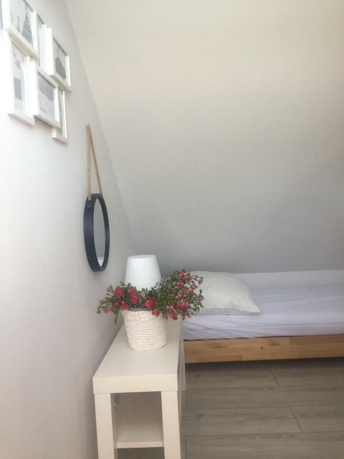 Apartament Julia Karwia Esterno foto