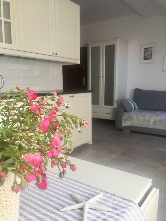 Apartament Julia Karwia Esterno foto