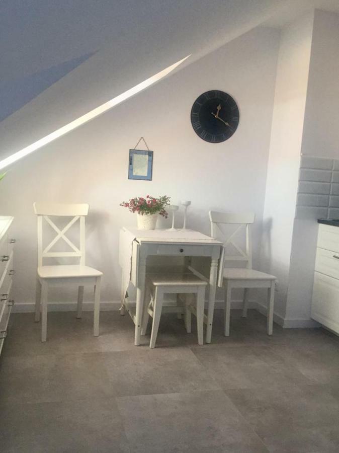 Apartament Julia Karwia Esterno foto